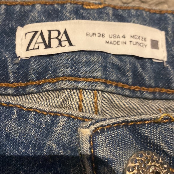 ZARA RIPPED JEANS - Picture 3 of 8